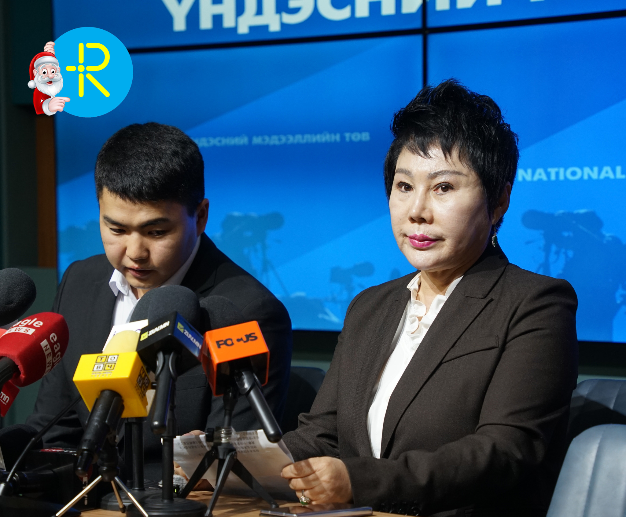 Ли Жан Хуа: Д.Дорлигжавын төрсөн дүү Д.Баатар “Та нар казино тоглоод алдсан гэж бод, хуулийн байгууллагаар яваад нэмэргүй бүгд манай тал.” гэж хэлж хамтын ажиллагаанаас биднийг хөөсөн 